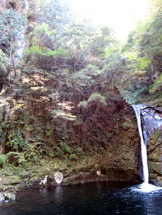 赤目四十八滝（布引滝）　日本漢文の世界 kambun.jp