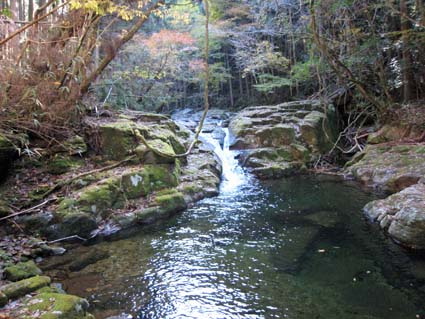 赤目四十八滝（夫婦滝）　日本漢文の世界 kambun.jp