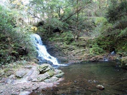 赤目四十八滝（岩窟滝）　日本漢文の世界 kambun.jp