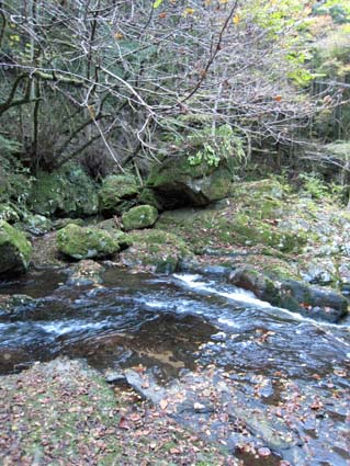 赤目四十八滝（骸骨滝）　日本漢文の世界 kambun.jp