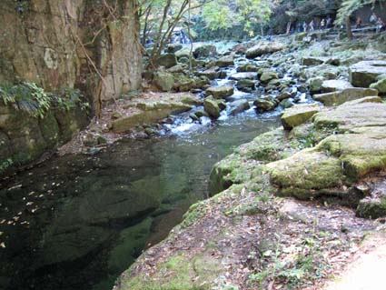 赤目四十八滝（釜が淵）　日本漢文の世界 kambun.jp