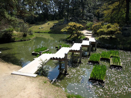 栗林公園睡龍潭