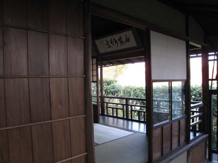 頼山陽書斎「山紫水明処」入り口の引き戸