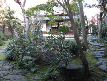 頼山陽書斎「山紫水明処」庭（全景）